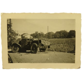 Distrutto veicolo blindato francese Panhard-178. Espenlaub militaria
